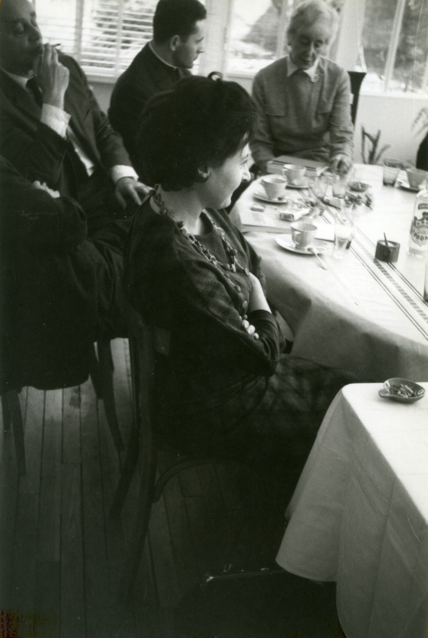  Пасха в 1963 году в Доме культуры. За столом сидят: Георгий Гедройц, ксендз Юзеф Садзик, Мария Гуттен-Чапская. fot: Henryk Giedroyc 